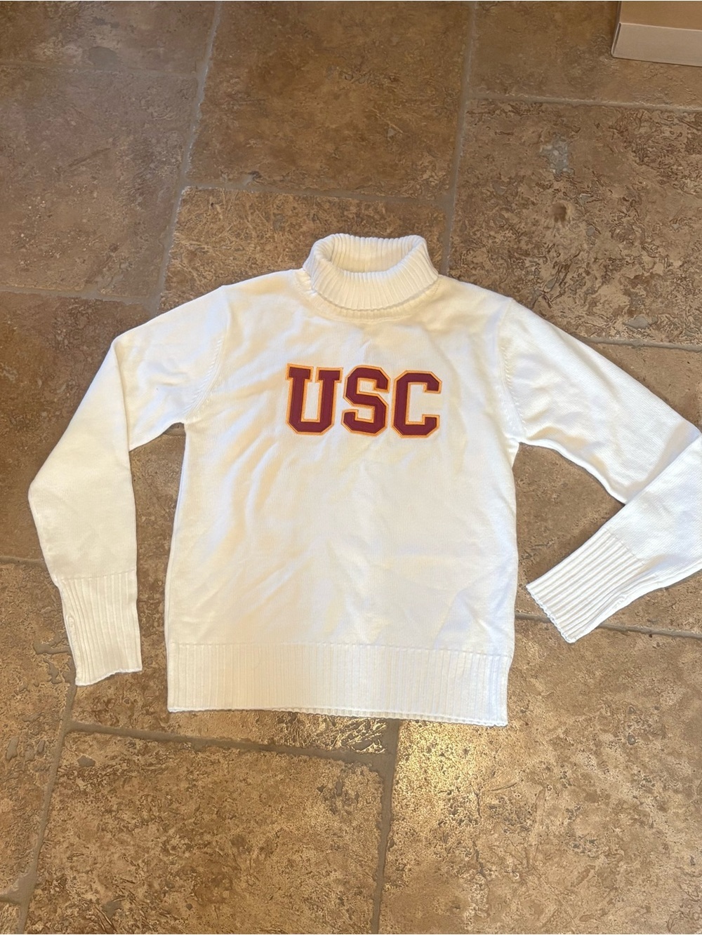 Colosseum USC Trojans Women’s White Turtleneck Embroidered Sweater Size Medium